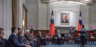 155 Evropskih poslancev poziva Kitajsko na pogovor s Tajvanom