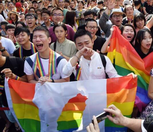 Tajvan postal prva azijska država, ki je legalizirala istospolne poroke FOTO: CNA