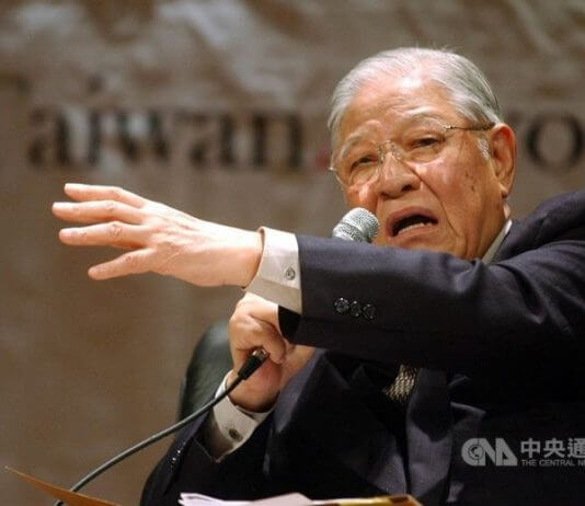 Tajvan žaluje za nekdanjim predsednikom Lee Teng-huijem Foto: CNA