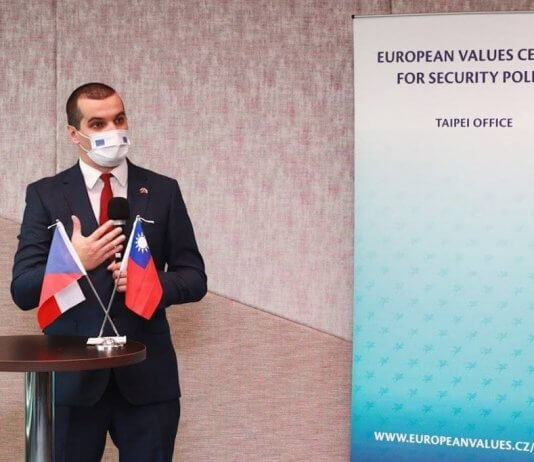 Evropski možganski trust odpira podružnico na Tajvanu za krepitev vezi: MOFA Foto: Direktor EVC, Jakub Janda. Vir: CNA