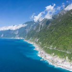 Na poti k statusu oceanske države Tajvanska obala, z obrobnimi otočji, se razteza na več kot 1500 kilometrih (Foto: Chuang Kung-ju).