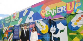 Formosa Plastics odpira novo energetsko podjetje za naložbo v tovarno baterij Predsednica uprave podjetja Formosa Smart Energy, Wang Rui-yu(王瑞瑜) in generalna direktor Liu Hui-chi. Foto: Formosa Smart Energy.