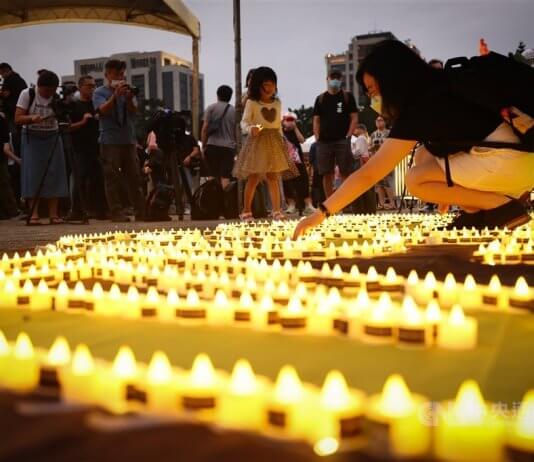 Vigilija v spomin na pokol iz leta 1989 Foto: CNA