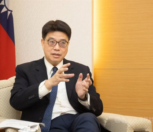 INTERVJU/Tajvan se upira kitajskim pritiskom Foto: Chiu Chui-cheng, vodja Sveta za celinske zadeve, CNA.