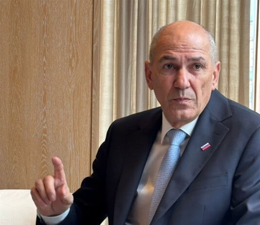 Vodja slovenske opozicije Janez Janša obljubil urad na Tajvanu Foto: CNA.