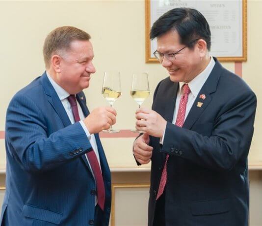 Tajvanski zunanji minister na Dunaju končal potovanje po Evropi in se Avstrijcem zahvalil za podporo Foto: CNA.
