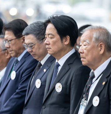 Predsednik Lai se je udeležil spominske slovesnosti ob 28. februarju Foto: Predsednik Lal Ching-te ob spominski slovesnosti v Kaohsiungu.