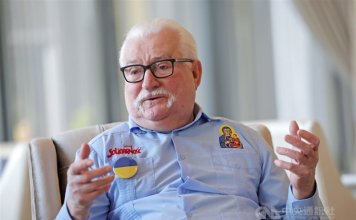 Walesa opozarja na nevarnost, ki jo predstavlja Kitajska, in poziva k solidarnosti za odpravo komunističnega režima Foto: Nekdanji poljski predsednik Lech Wałęsa, CNA.