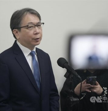 Vodja Sveta za nacionalno varnost je posredno kritiziral potovanje predsednice KMT na Kitajsko Foto: Generalni direktor Urada za nacionalno varnost Tsai Ming-yen.