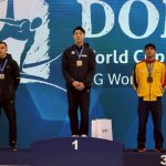 Tajvanski telovadec Tang osvojil zlato na bradlji na svetovnem pokalu v Osijeku Tajvanski telovadec Tang Chia-hung (v sredini) pozira z zlato medaljo na stopničkah ob srebrnem in bronastem medalistu v nedeljo na Hrvaškem. Foto: Huang Bo-rui